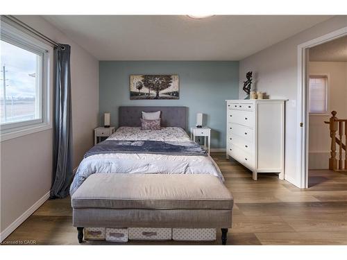 212 Red Clover Court, Kitchener, ON - Indoor Photo Showing Bedroom