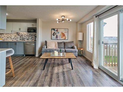212 Red Clover Court, Kitchener, ON - Indoor Photo Showing Living Room