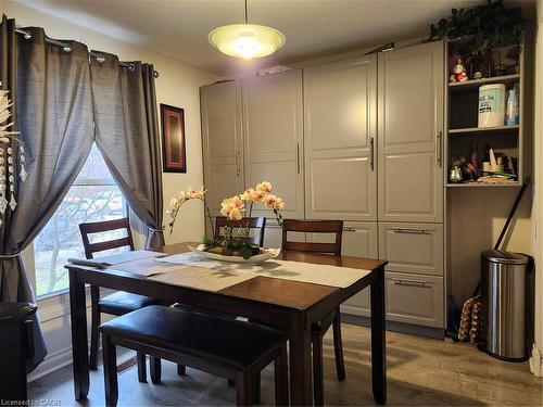 55-235 Ferguson Avenue, Cambridge, ON - Indoor Photo Showing Dining Room