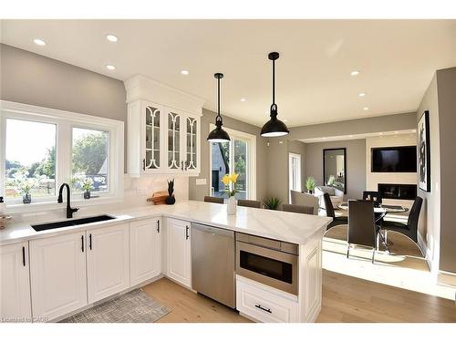 796 Highway 6, Haldimand County, ON - Indoor Photo Showing Kitchen With Double Sink With Upgraded Kitchen