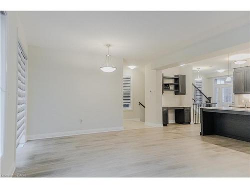 241 Raspberry Place, Waterloo, ON - Indoor Photo Showing Kitchen