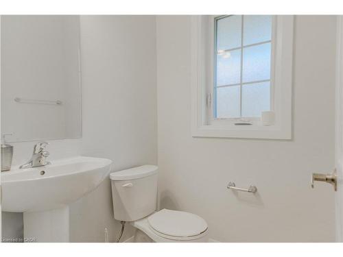 241 Raspberry Place, Waterloo, ON - Indoor Photo Showing Bathroom