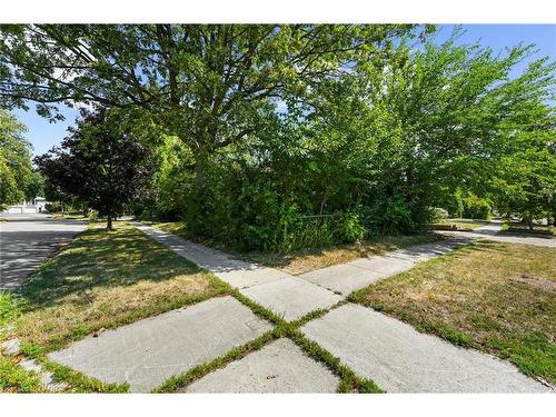 50 Apache Trail, Toronto, ON - Outdoor