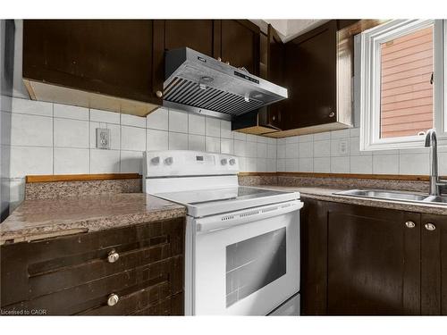 50 Apache Trail, Toronto, ON - Indoor Photo Showing Kitchen