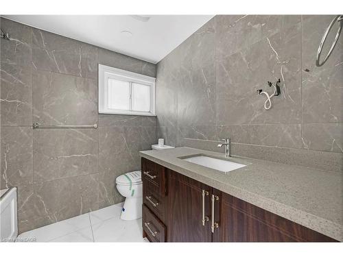 50 Apache Trail, Toronto, ON - Indoor Photo Showing Bathroom
