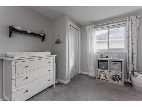 347 Delancey Boulevard, Hamilton, ON - Indoor Photo Showing Other Room