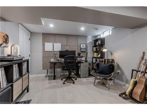 347 Delancey Boulevard, Hamilton, ON - Indoor