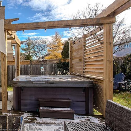 347 Delancey Boulevard, Hamilton, ON - Outdoor