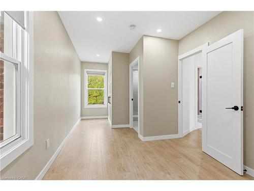 273 Robert Street, Hamilton, ON - Indoor Photo Showing Other Room