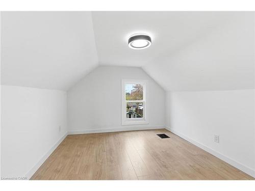 273 Robert Street, Hamilton, ON - Indoor Photo Showing Other Room