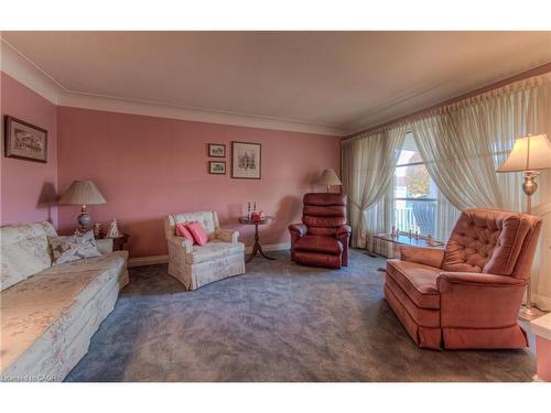 78 Dudhope Avenue, Cambridge, ON - Indoor Photo Showing Living Room