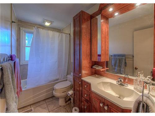78 Dudhope Avenue, Cambridge, ON - Indoor Photo Showing Bathroom