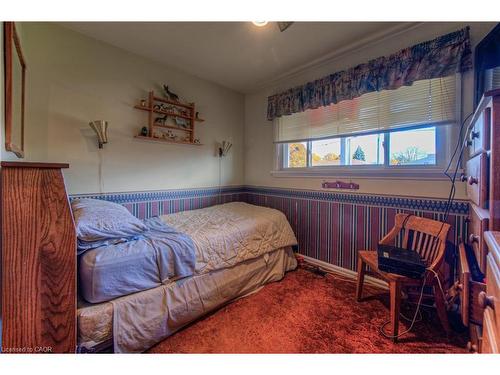 78 Dudhope Avenue, Cambridge, ON - Indoor Photo Showing Bedroom