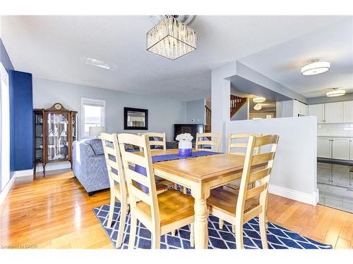 39 Karalee Crescent, Cambridge, ON - Indoor Photo Showing Dining Room