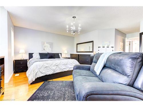 39 Karalee Crescent, Cambridge, ON - Indoor Photo Showing Bedroom