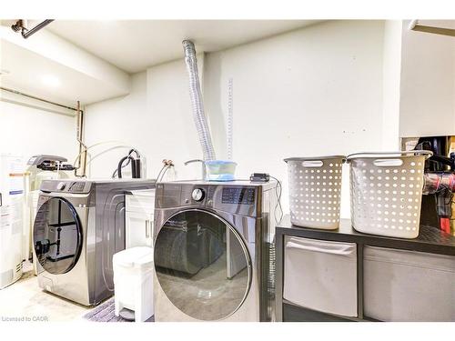 39 Karalee Crescent, Cambridge, ON - Indoor Photo Showing Laundry Room