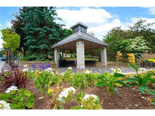 39 Karalee Crescent, Cambridge, ON - Outdoor With Backyard