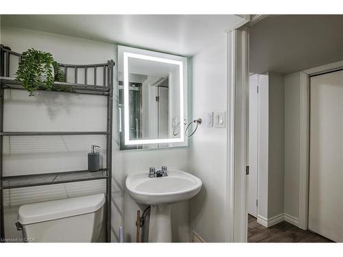 67 Burns Drive, Guelph, ON - Indoor Photo Showing Bathroom