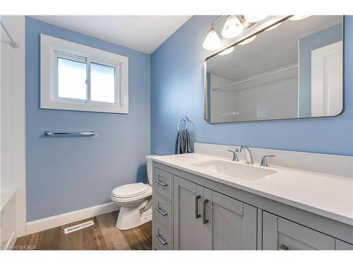 58 Selkirk Drive, Kitchener, ON - Indoor Photo Showing Bathroom