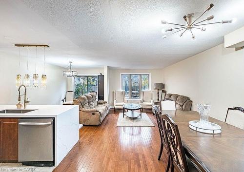 22 Jones Street, Hamilton, ON - Indoor