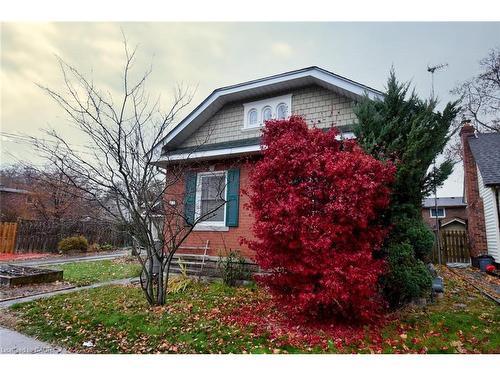 32 Matilda Street S, Dundas, ON - Outdoor