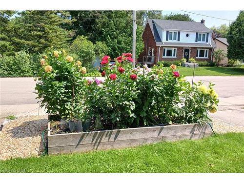 32 Matilda Street S, Dundas, ON - Outdoor