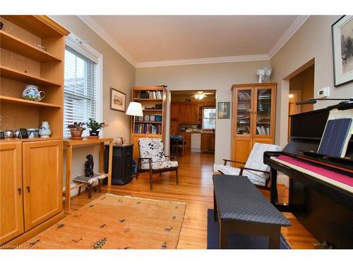 32 Matilda Street S, Dundas, ON - Indoor