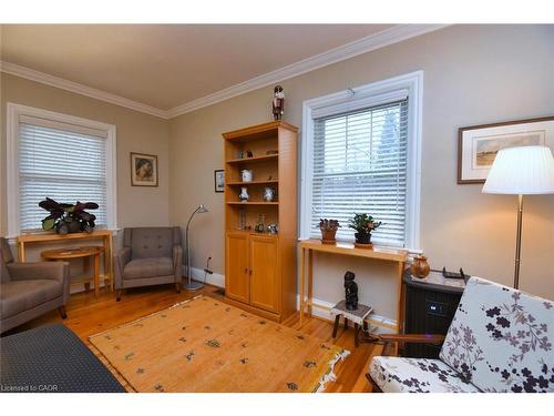 32 Matilda Street S, Dundas, ON - Indoor