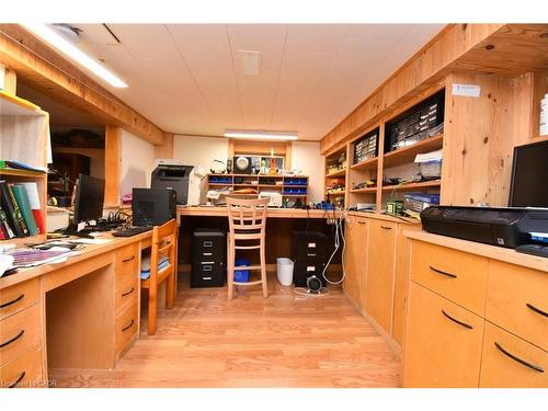 32 Matilda Street S, Dundas, ON - Indoor