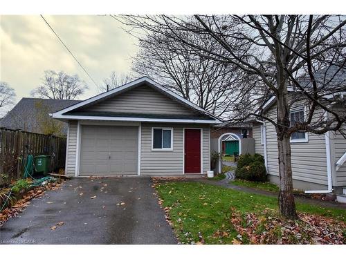 32 Matilda Street S, Dundas, ON - Outdoor