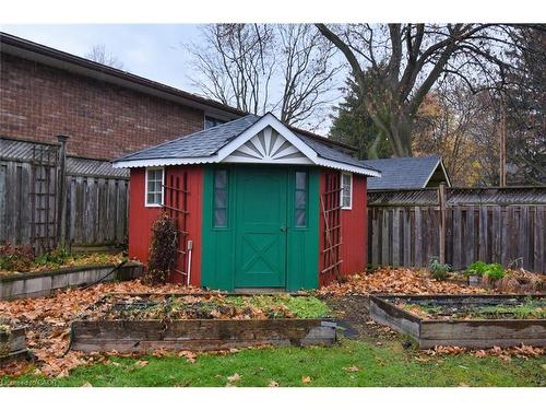 32 Matilda Street S, Dundas, ON - Outdoor