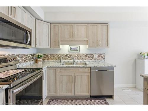 45-340 Prospect Point, Ridgeway, ON - Indoor Photo Showing Kitchen