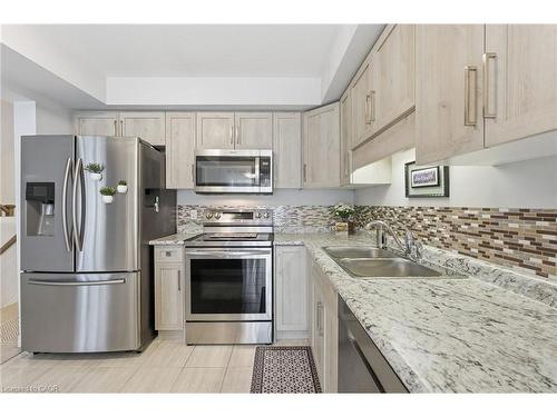 45-340 Prospect Point, Ridgeway, ON - Indoor Photo Showing Kitchen With Double Sink With Upgraded Kitchen