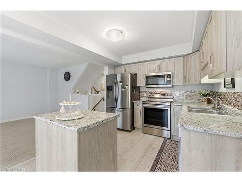 45-340 Prospect Point, Ridgeway, ON - Indoor Photo Showing Kitchen With Double Sink