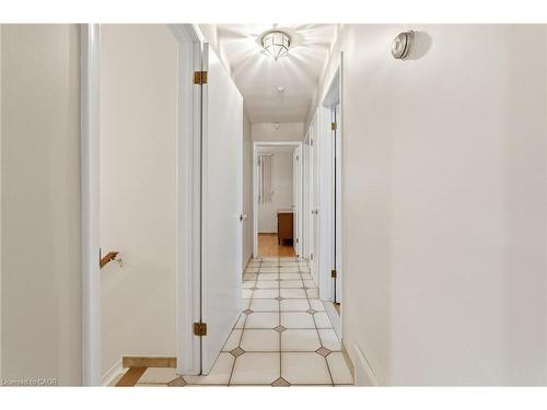 1894 Main Street E, Hamilton, ON - Indoor Photo Showing Other Room