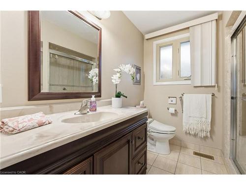 1894 Main Street E, Hamilton, ON - Indoor Photo Showing Bathroom