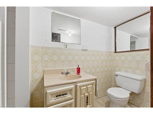 1894 Main Street E, Hamilton, ON - Indoor Photo Showing Bathroom