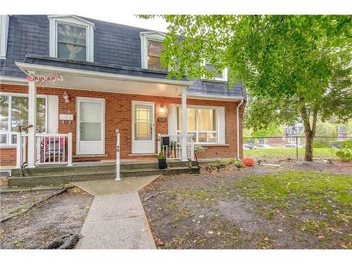 35-132 Barlake Avenue  Hamilton, ON L8E 1H3