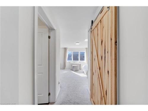 1264 Chee Chee Landing, Milton, ON - Indoor Photo Showing Other Room