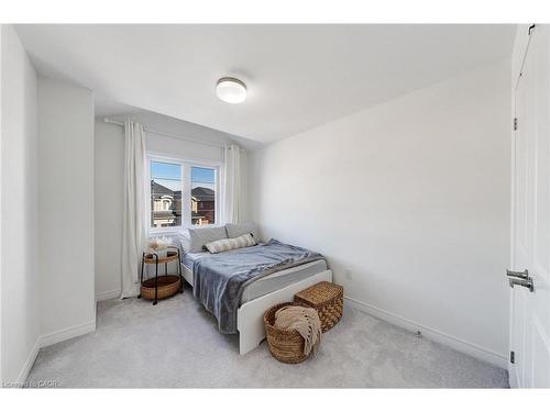 1264 Chee Chee Landing, Milton, ON - Indoor Photo Showing Bedroom