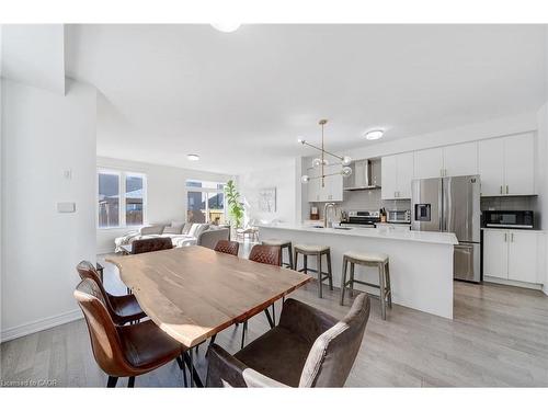 1264 Chee Chee Landing, Milton, ON - Indoor Photo Showing Dining Room