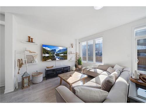 1264 Chee Chee Landing, Milton, ON - Indoor Photo Showing Living Room