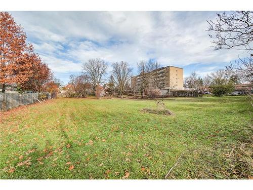 66 Charles Best Place, Kitchener, ON - Outdoor