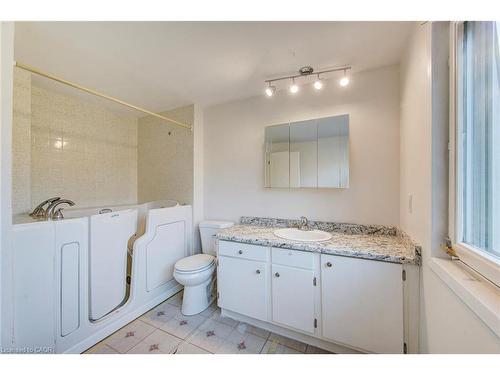 66 Charles Best Place, Kitchener, ON - Indoor Photo Showing Bathroom