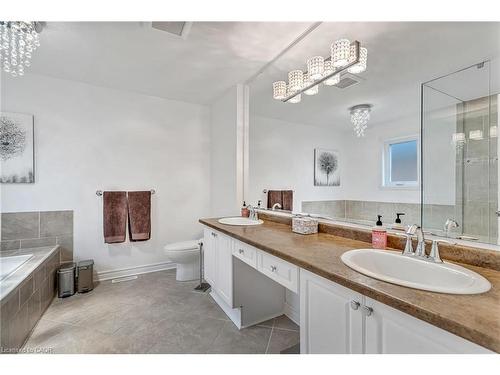 8 Keewaydin Street, Waterdown, ON - Indoor Photo Showing Bathroom