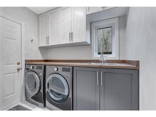 8 Keewaydin Street, Waterdown, ON - Indoor Photo Showing Laundry Room