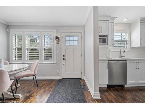 198 Homewood Avenue, Hamilton, ON - Indoor Photo Showing Other Room