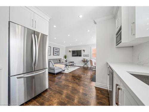 198 Homewood Avenue, Hamilton, ON - Indoor Photo Showing Kitchen