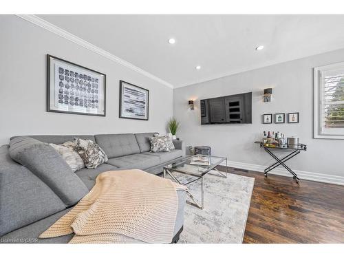 198 Homewood Avenue, Hamilton, ON - Indoor Photo Showing Living Room