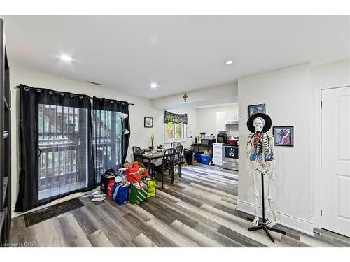 220 Caroline Street S, Hamilton, ON 